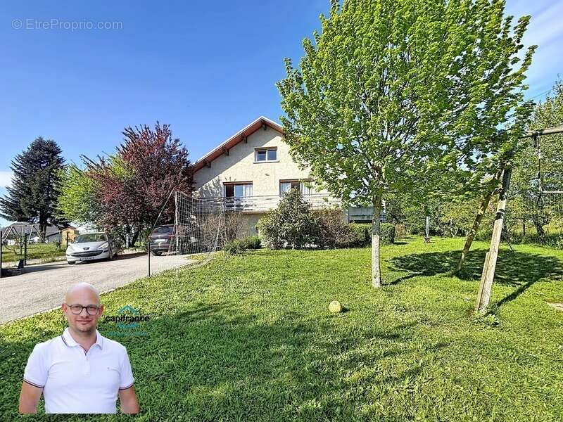 Maison à DOMESSIN