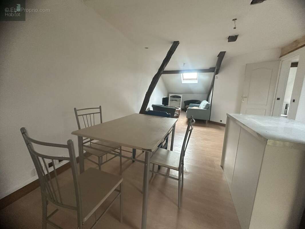 Appartement à MAURS