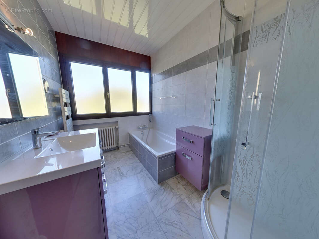 Appartement à ECHIROLLES