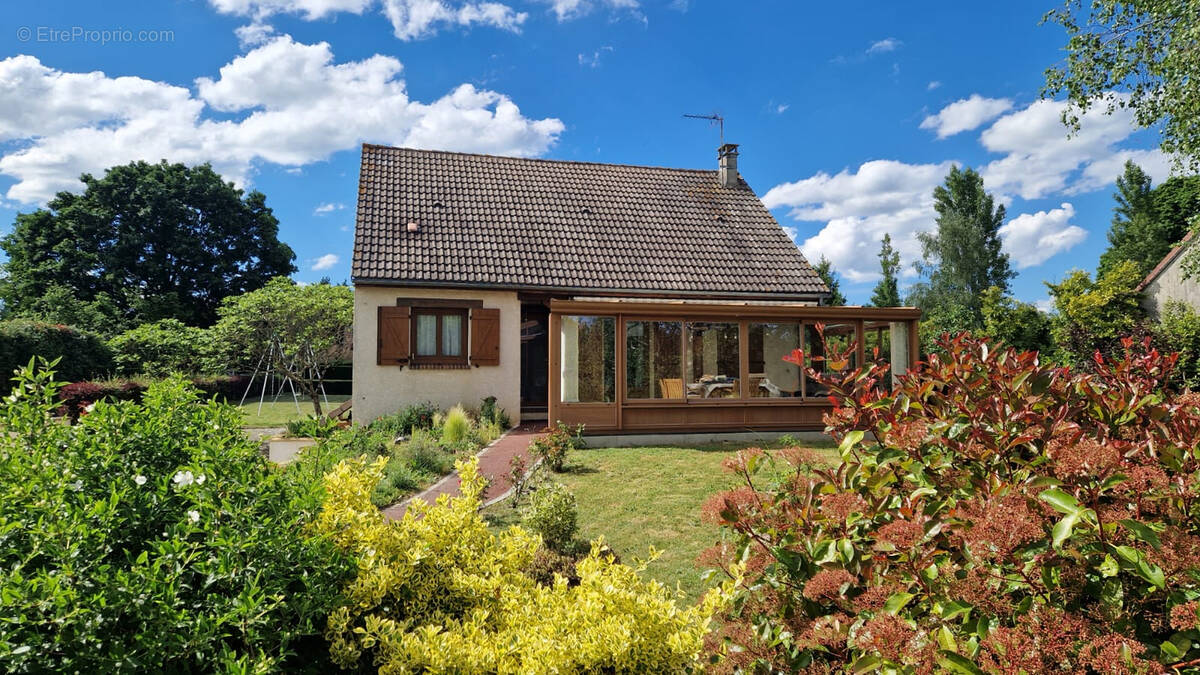 Maison à CHEVANNES
