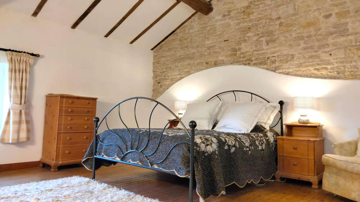 CHAMBRE - Maison à MESSE