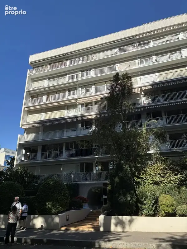 NEUILLY .  étage élevé, lumineux, 114 m2, vues dégagées, 3 ou 4 chambres, à rénover - photo 2