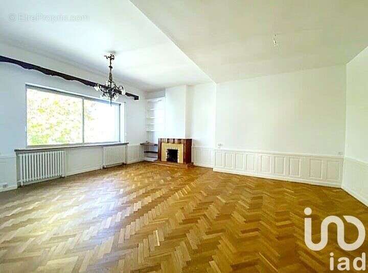 Maison 184 m² à Saint-Gilles  - photo 6