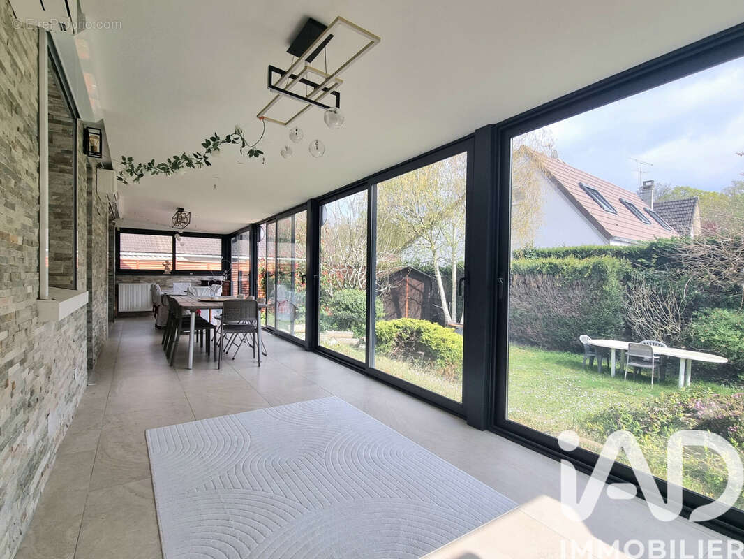 Photo 5 - Maison à MONTGERON