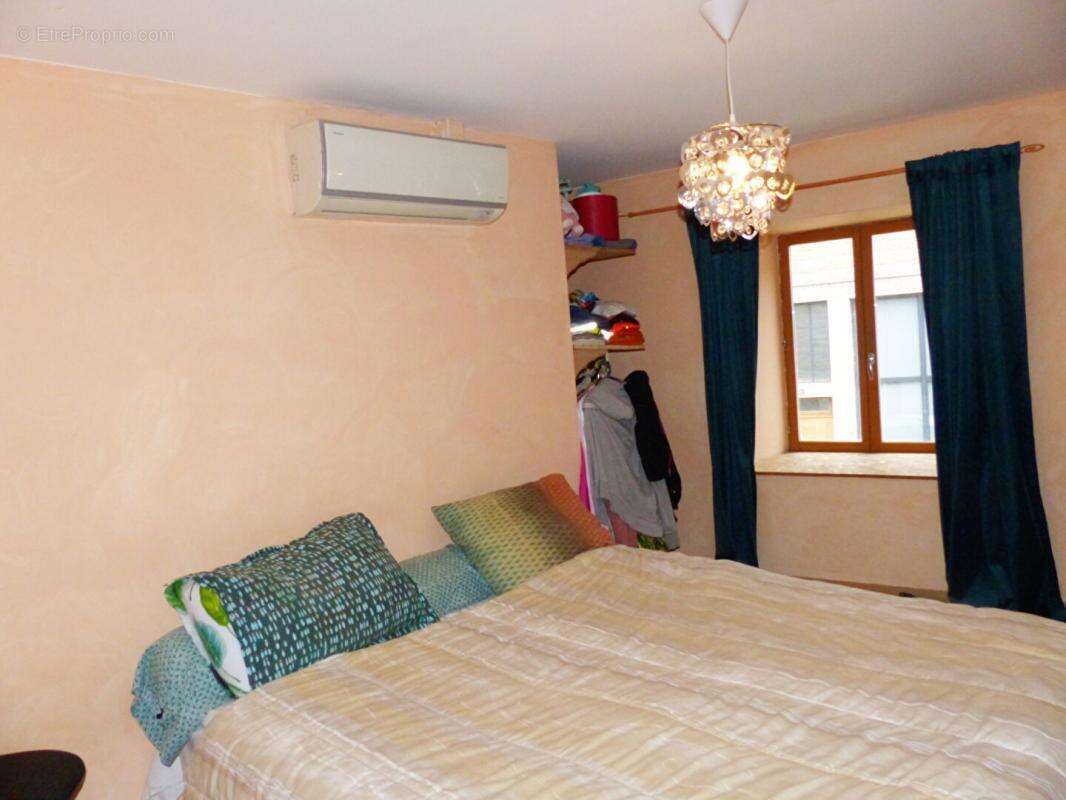 Jolie maison en pierre de 159 m² à Saint-Julien Chapteuil - photo 15
