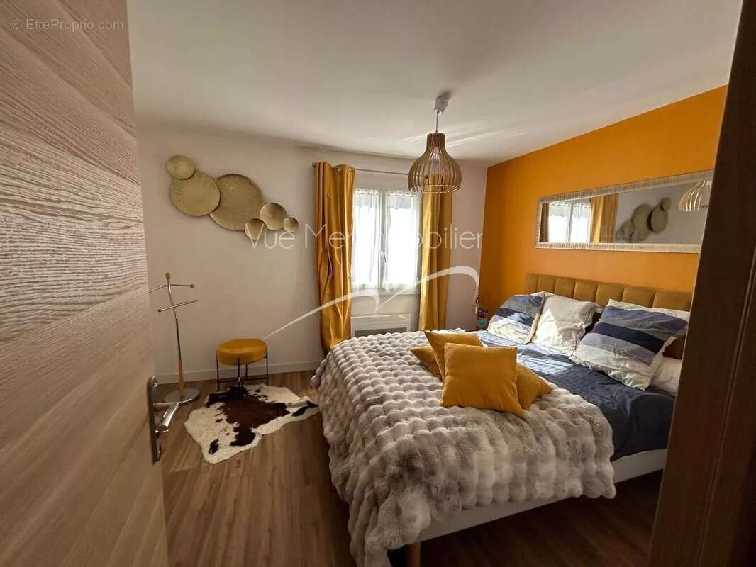 Maison à BORMES-LES-MIMOSAS