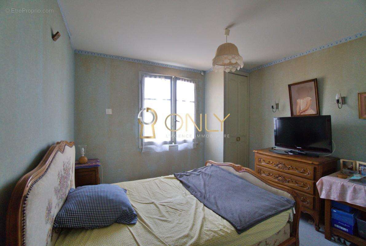 Maison à JASSANS-RIOTTIER