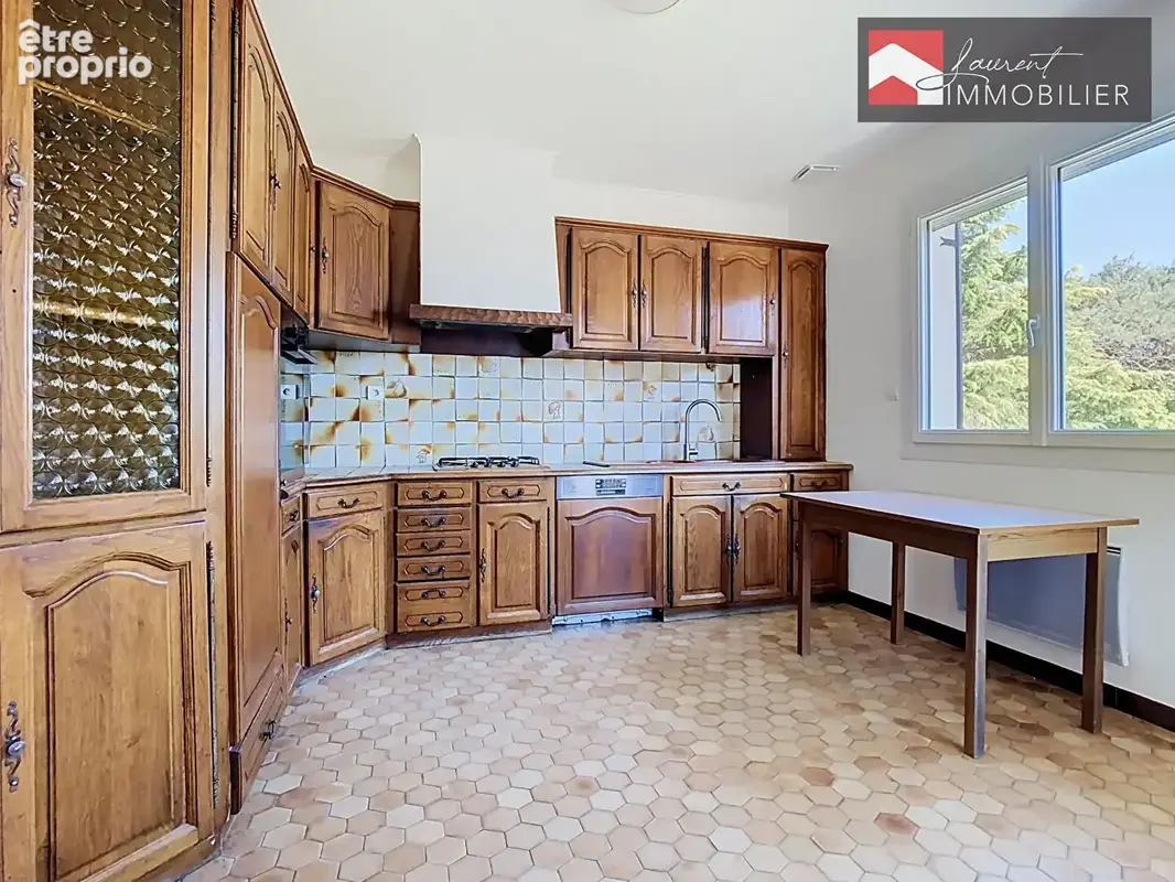 Maison familiale avec fort potentiel sur 2 373 m² de terrain - 01190 CHEVROUX - photo 7