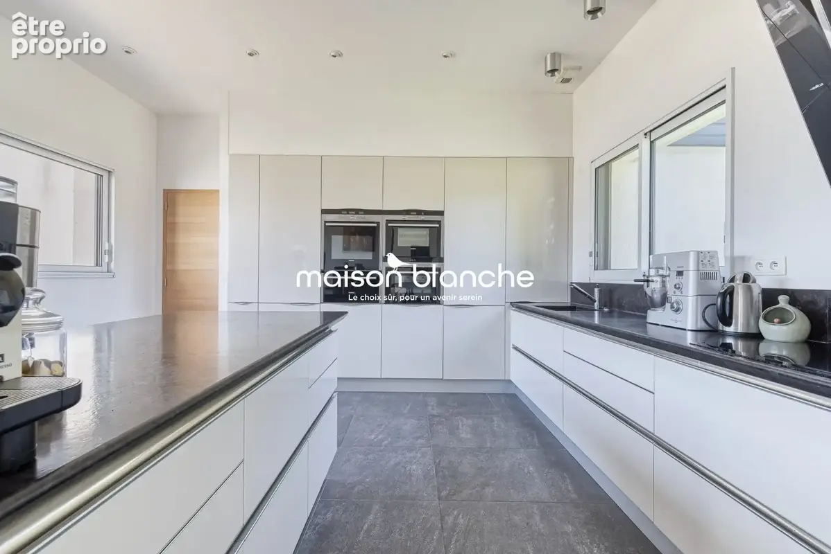 Maison 13 pièces 329 m² à vendre à Feneu (49460) - photo 3