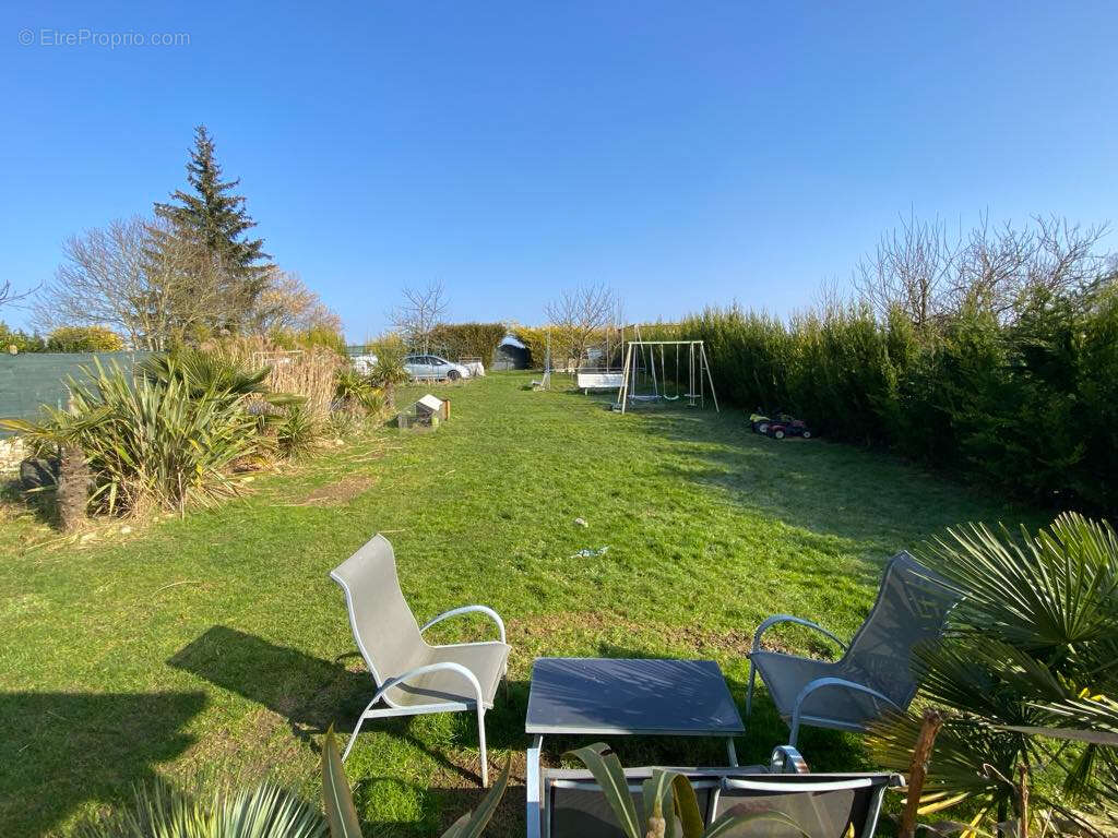 Maison à NEUILLY-SAINT-FRONT