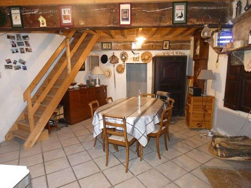 Maison à LA FAURIE