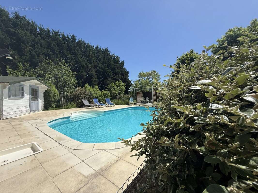Maison à AZAY-LE-RIDEAU