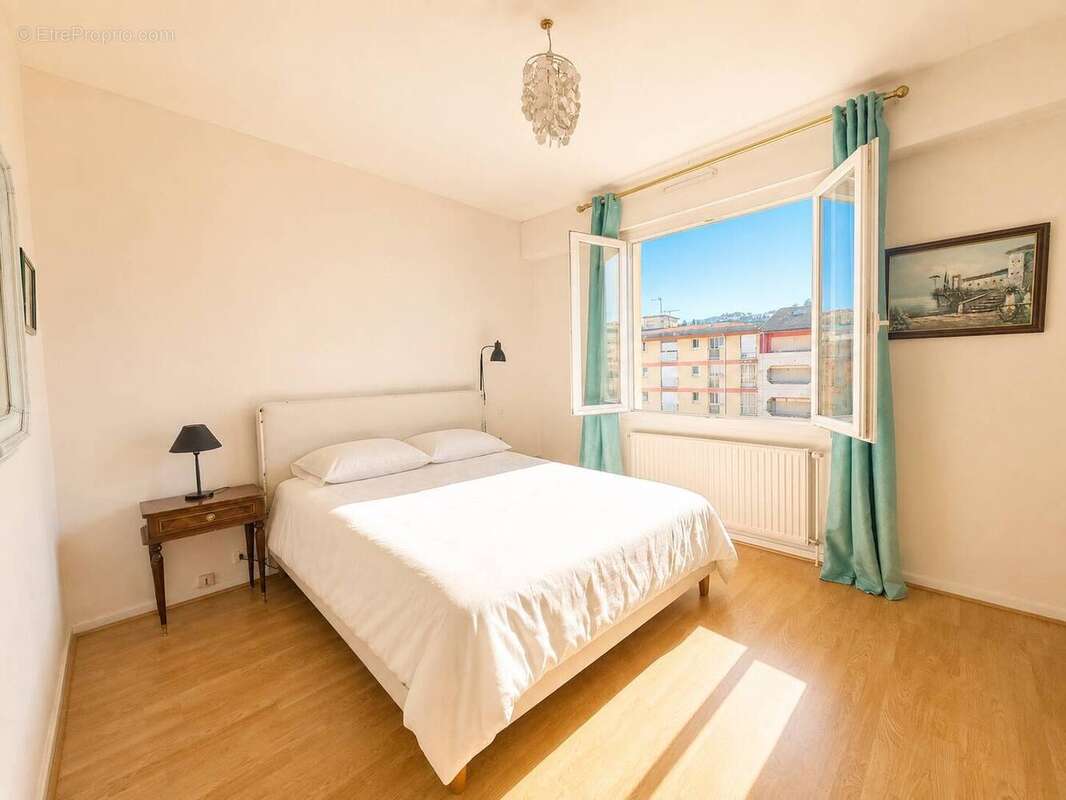Appartement à AIX-LES-BAINS