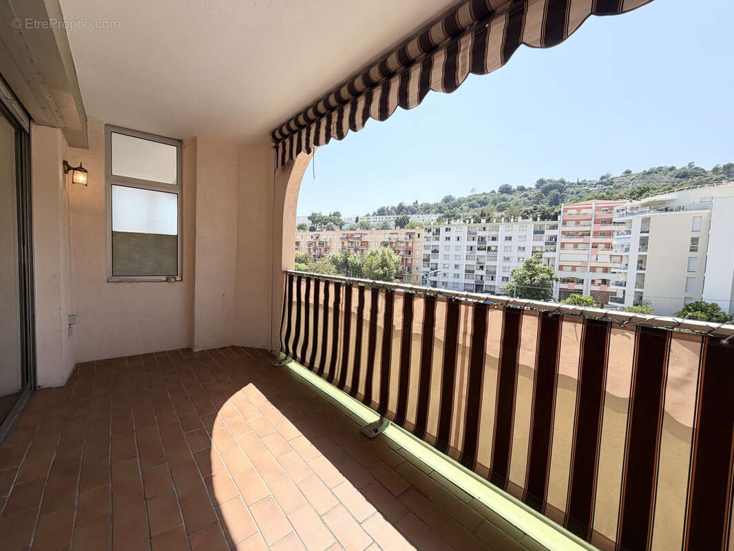 Menton borrigo - vaste studio avec terrasse - photo 5