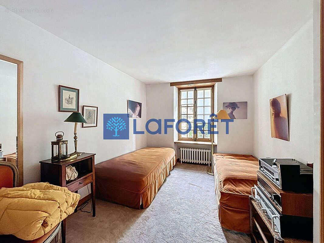 Maison à JUMEAUVILLE