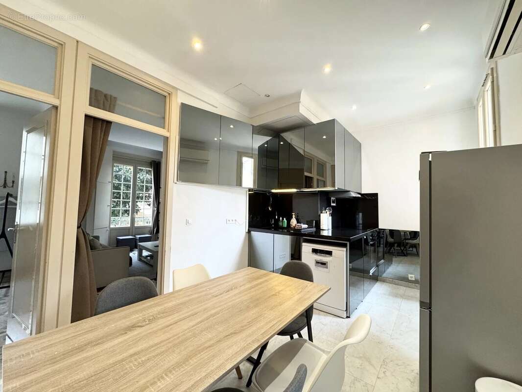 Appartement à BEAUSOLEIL