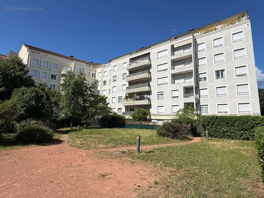 Appartement à VILLEURBANNE