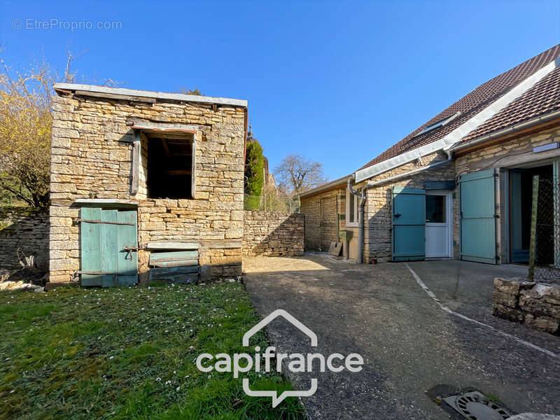 Maison à AUTREY-LES-GRAY