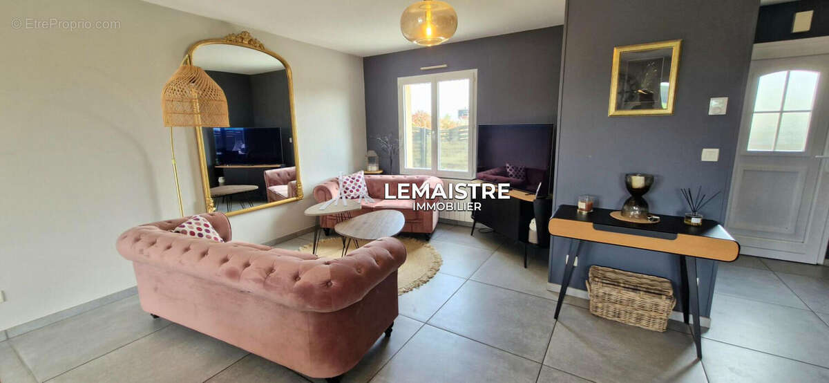 Maison à ALLOUVILLE-BELLEFOSSE