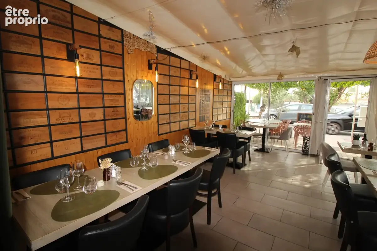 Le restaurant de Saint Aygulf ..... un materiel en super état, une belle terrasse - photo 5