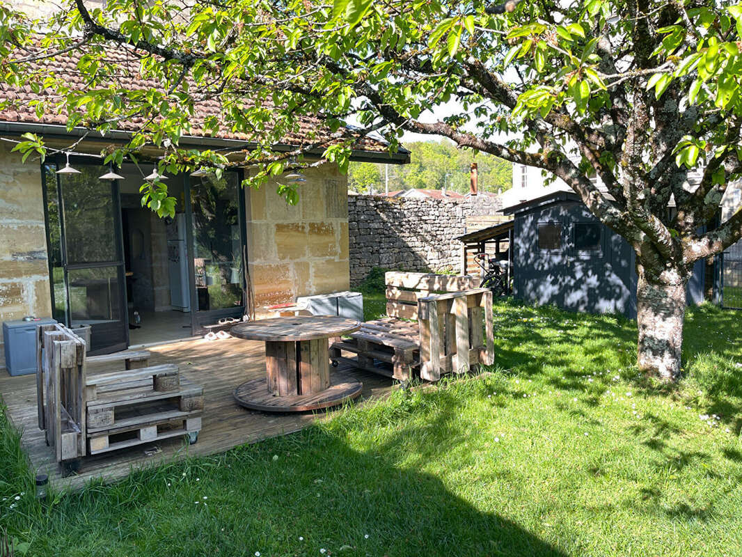 Maison à LISLE-EN-RIGAULT