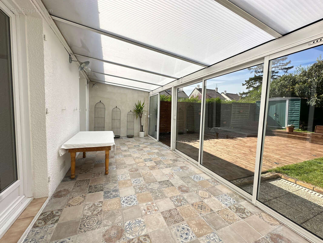 Maison à COURCOURONNES