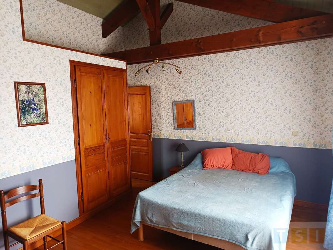 Maison à CASTELNAU-MAGNOAC