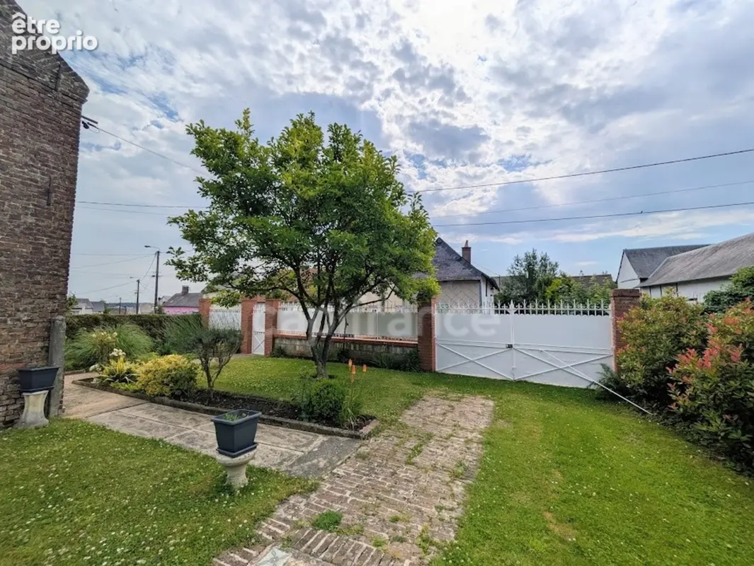 Exclusivité : Maison bourgeoise en briques de 81 m², jardin clos et dépendance – Terrain de 698 m², à BEAUCAMPS LE VIEUX - photo 2