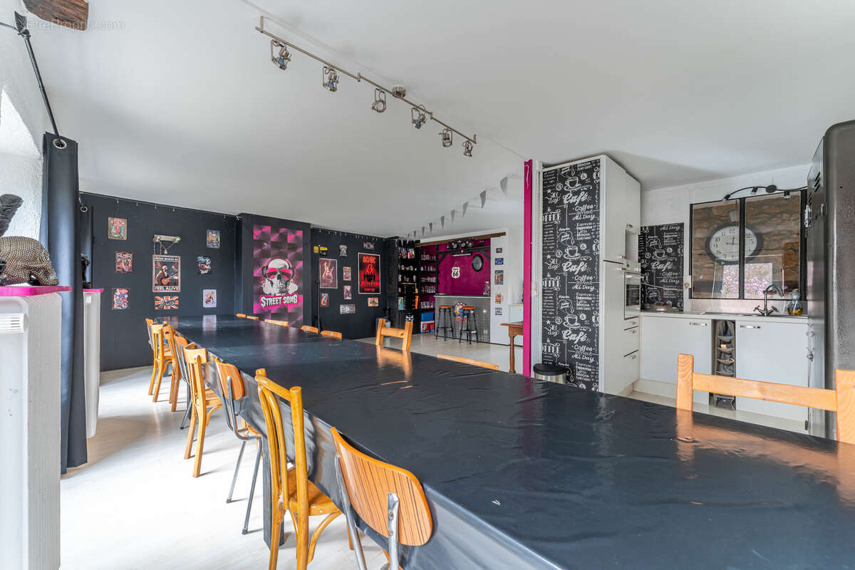 Maison à SAINT-SYMPHORIEN-SUR-COISE