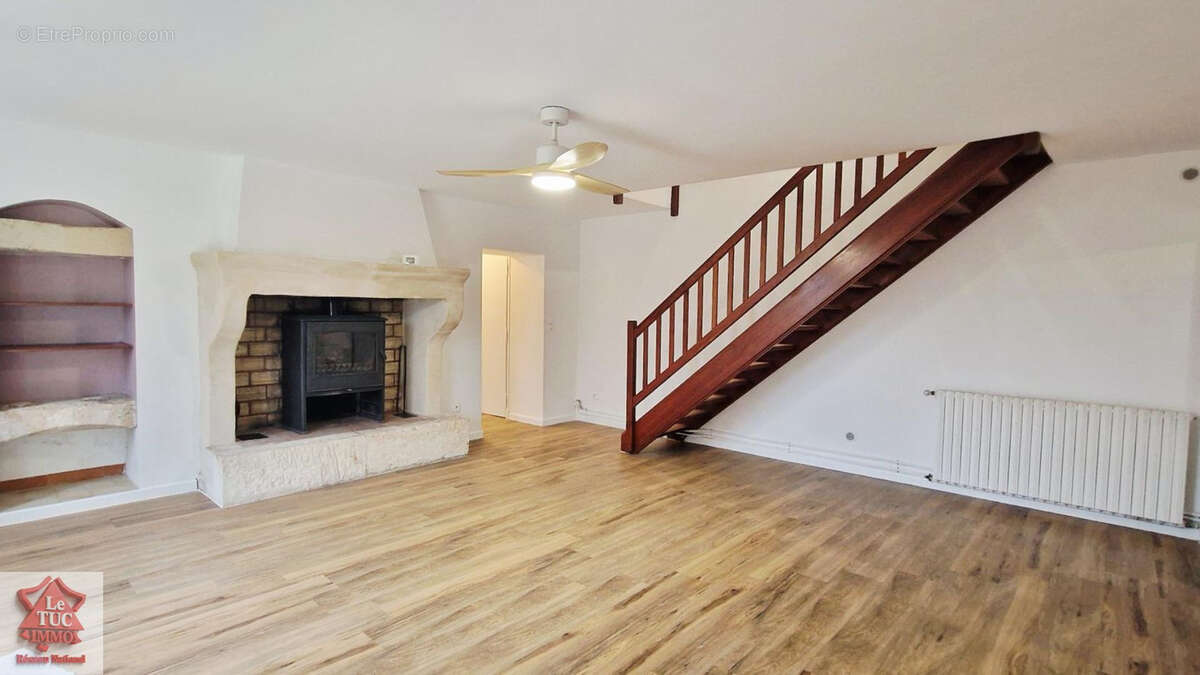 Maison à SAINT-PAUL-TROIS-CHATEAUX