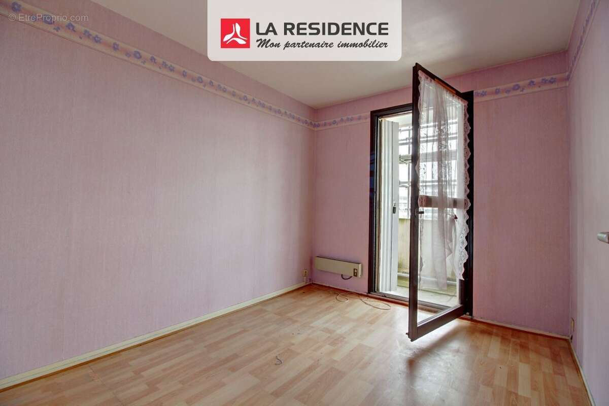 Appartement à LES MUREAUX