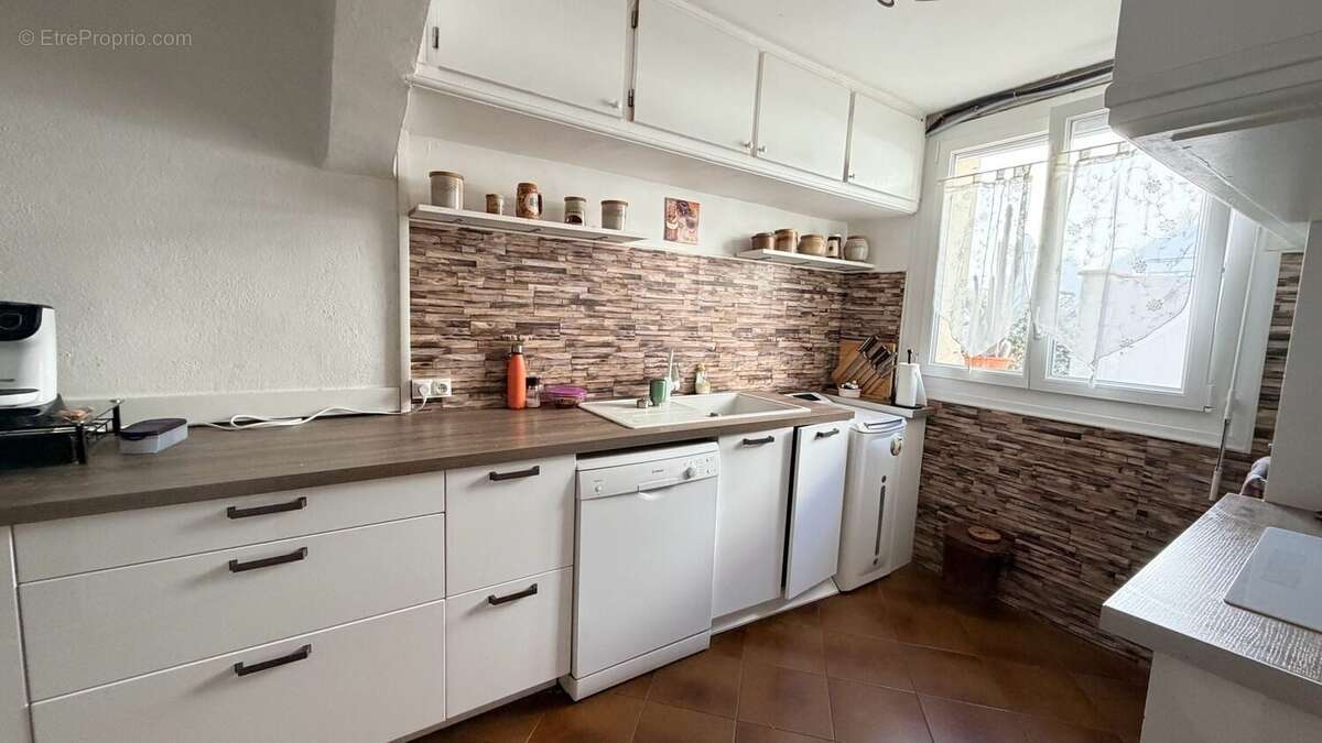 Maison 110 m² à Pezilla-La-Riviere  - photo 2