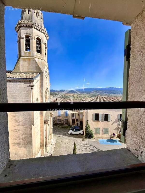 Maison à SAINT-SATURNIN-LES-APT