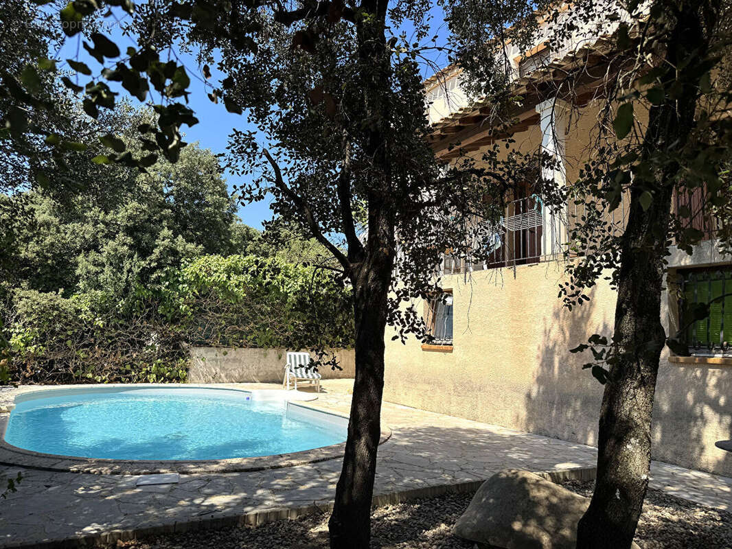 Maison à LES ANGLES