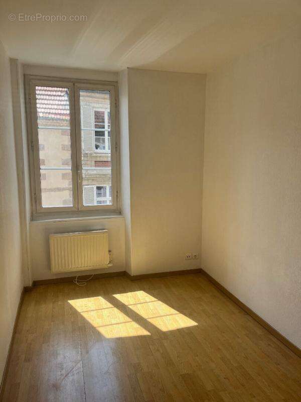 Appartement à MOULINS