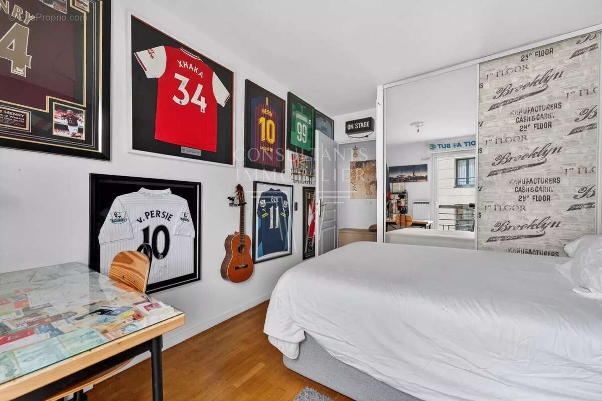 Appartement à LEVALLOIS-PERRET