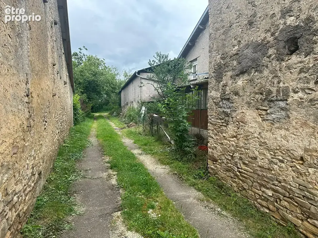 Maison de 4 chambres et son terrain de 7500 m2 - photo 12