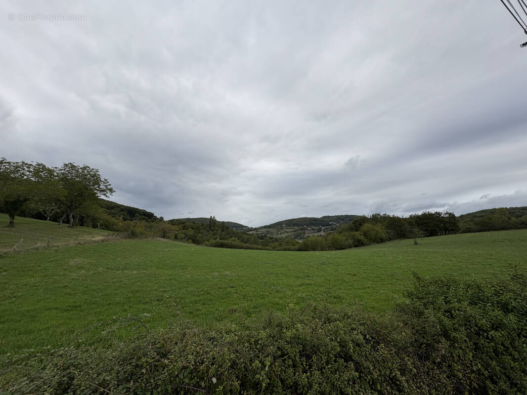 Terrain à CHASTEAUX