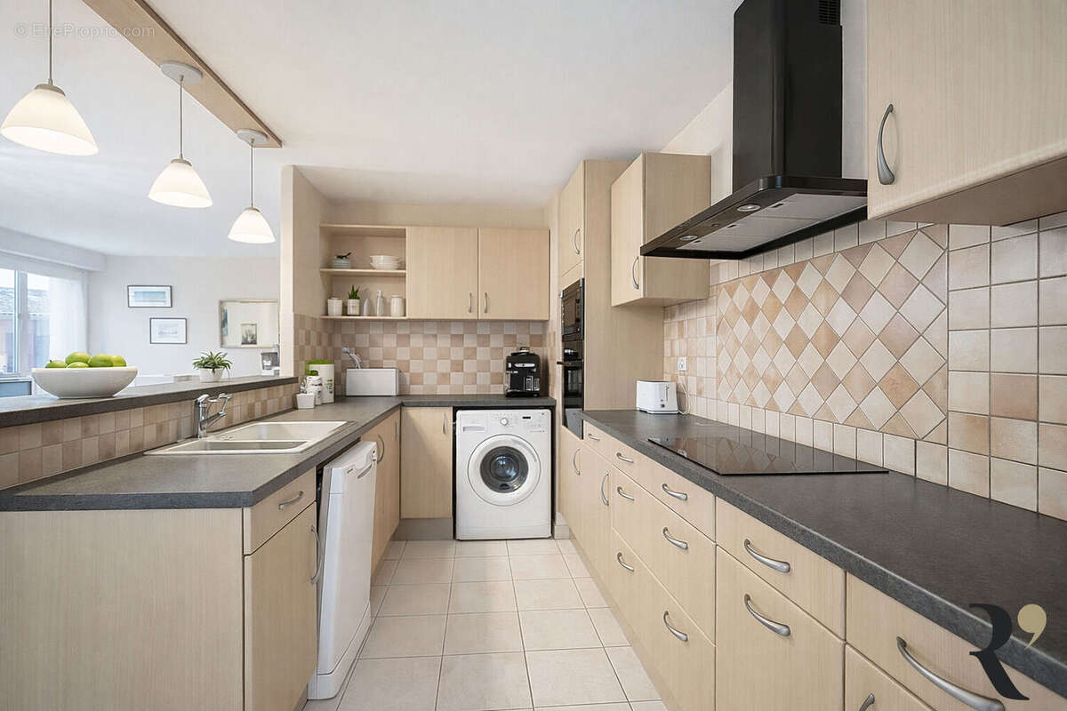 Apt T3 Saint-Orens centre 70.44 m2 avec un garage et une place de parking - photo 4