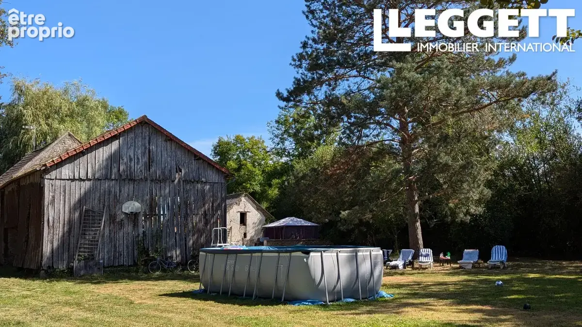 Belle maison de campagne avec écuries, granges et plus 4595 m² de terrain, dans un hameau accueillant - photo 10