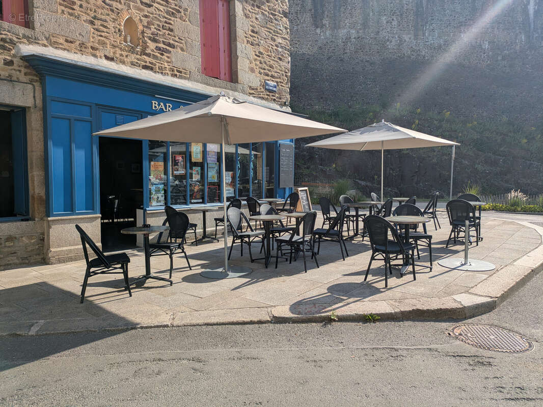 Commerce à FOUGERES