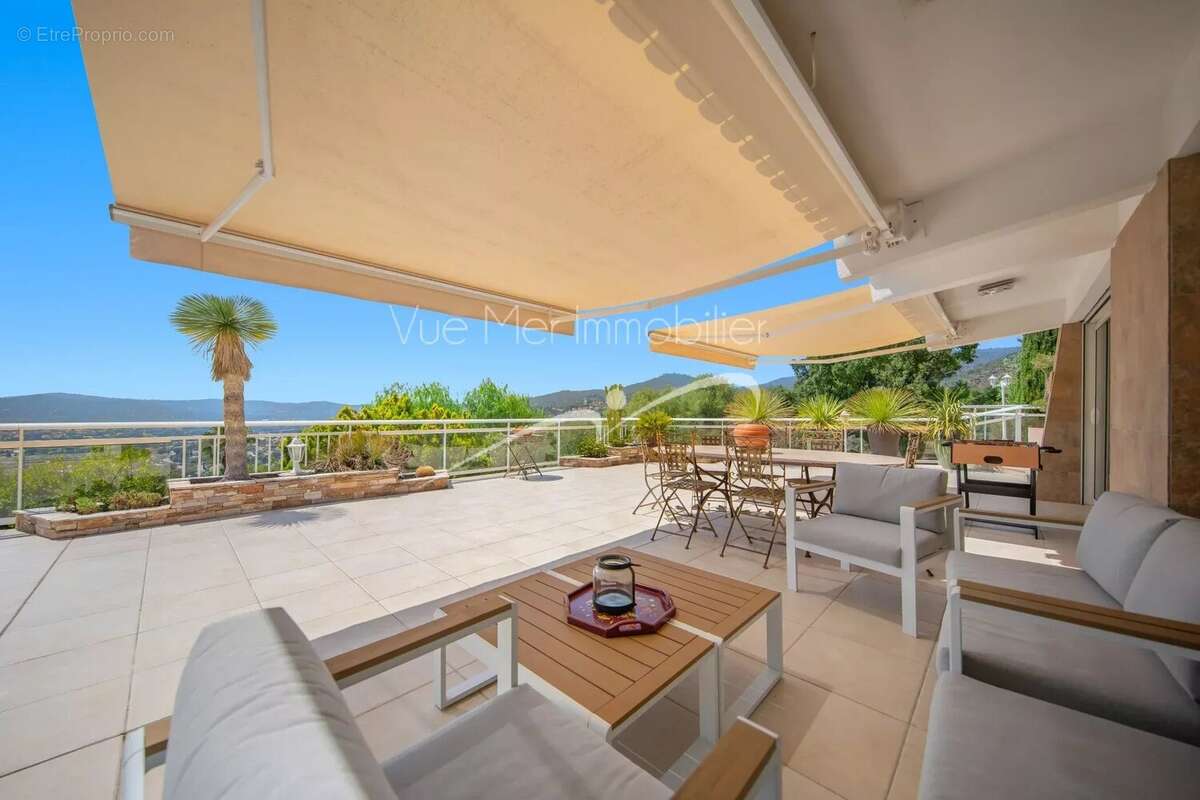 Villa avec piscine et vue panoramique – Le Lavandou - photo 5