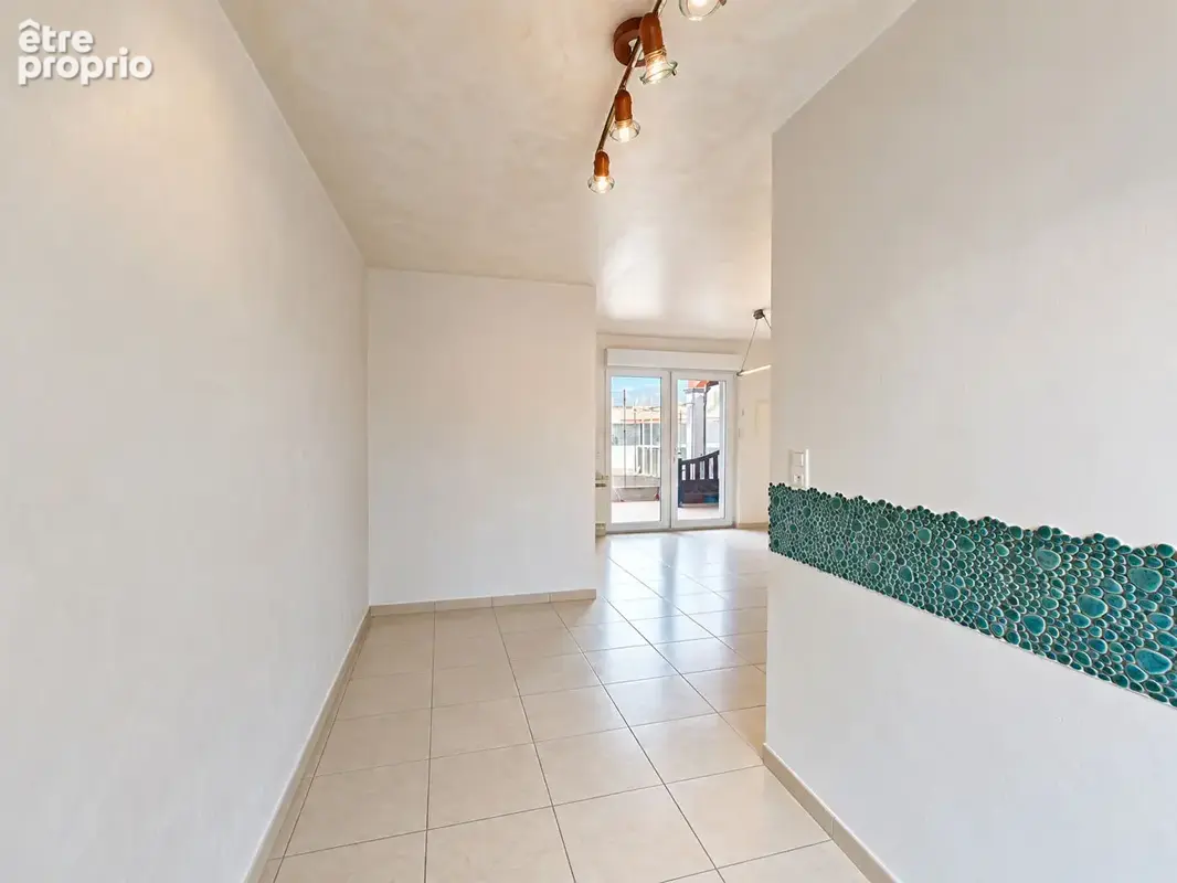 Villa plain-pied, 3 chambres, piscine, garage et dépendance attenante - photo 16