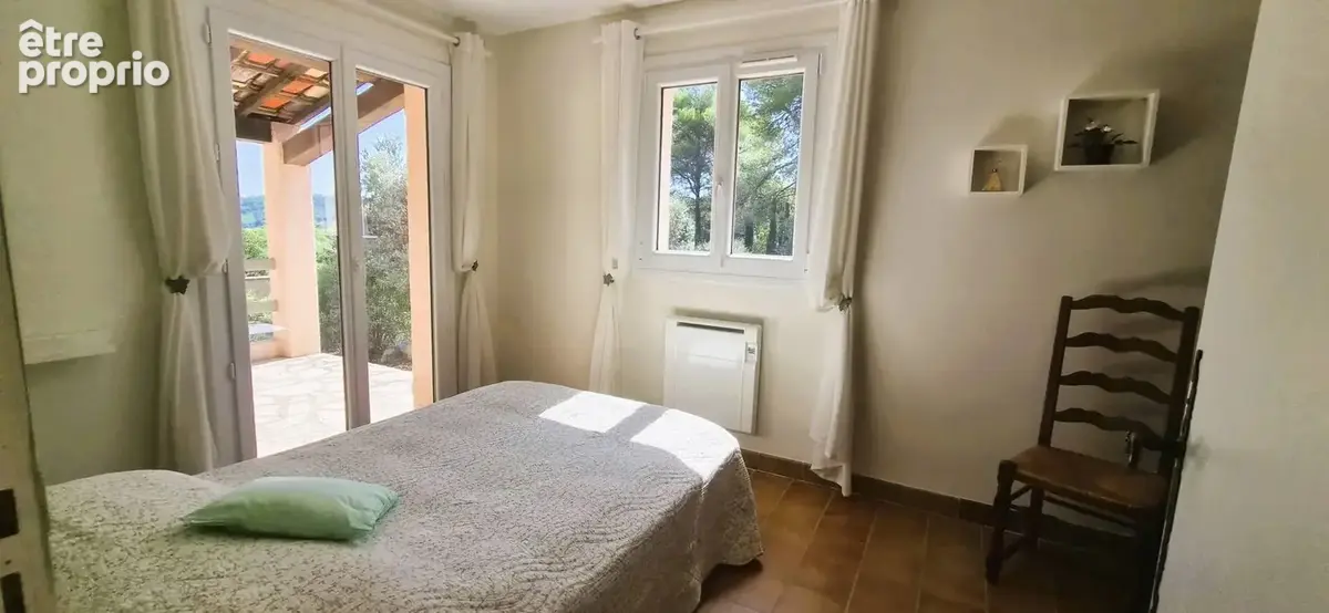 Villa sur 2190m² à Figanières. - photo 10