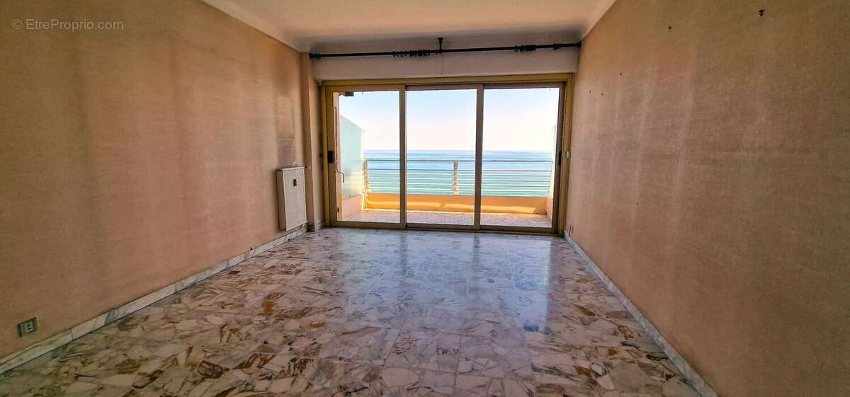 Appartement à MENTON