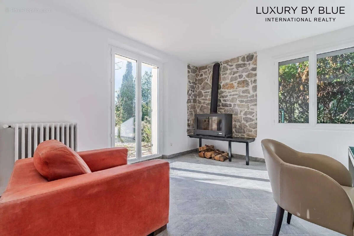 Maison à MOUGINS
