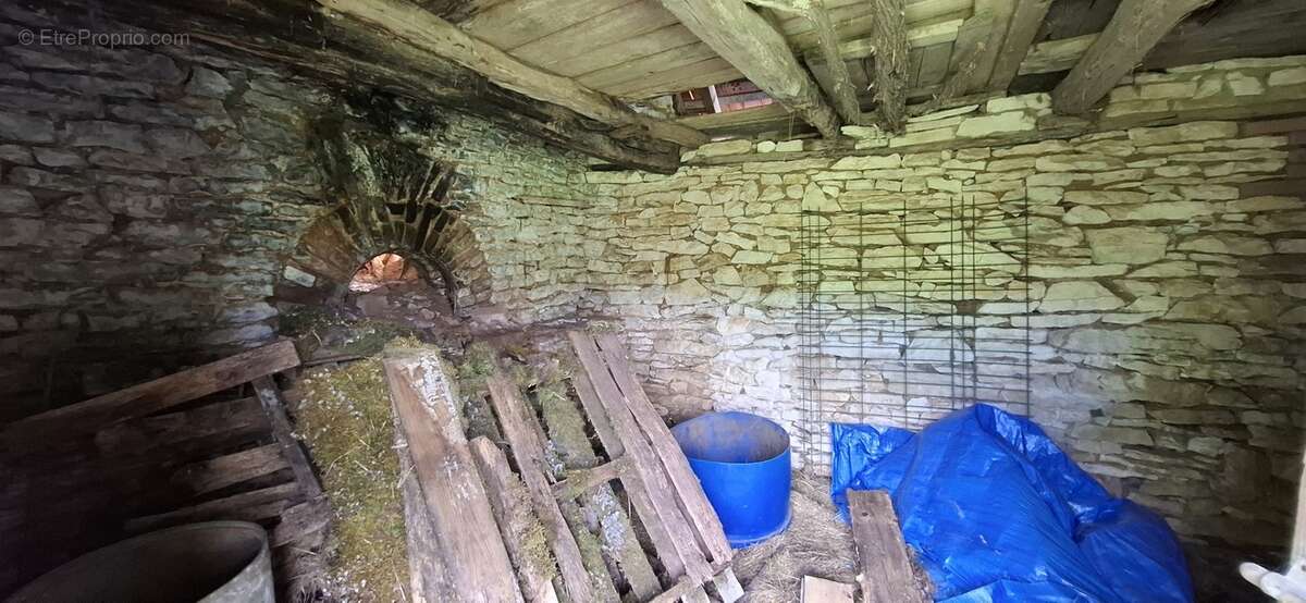 LES FARGES (24) : Maison 80 m2, terrain  de 12 339 m2 - photo 12
