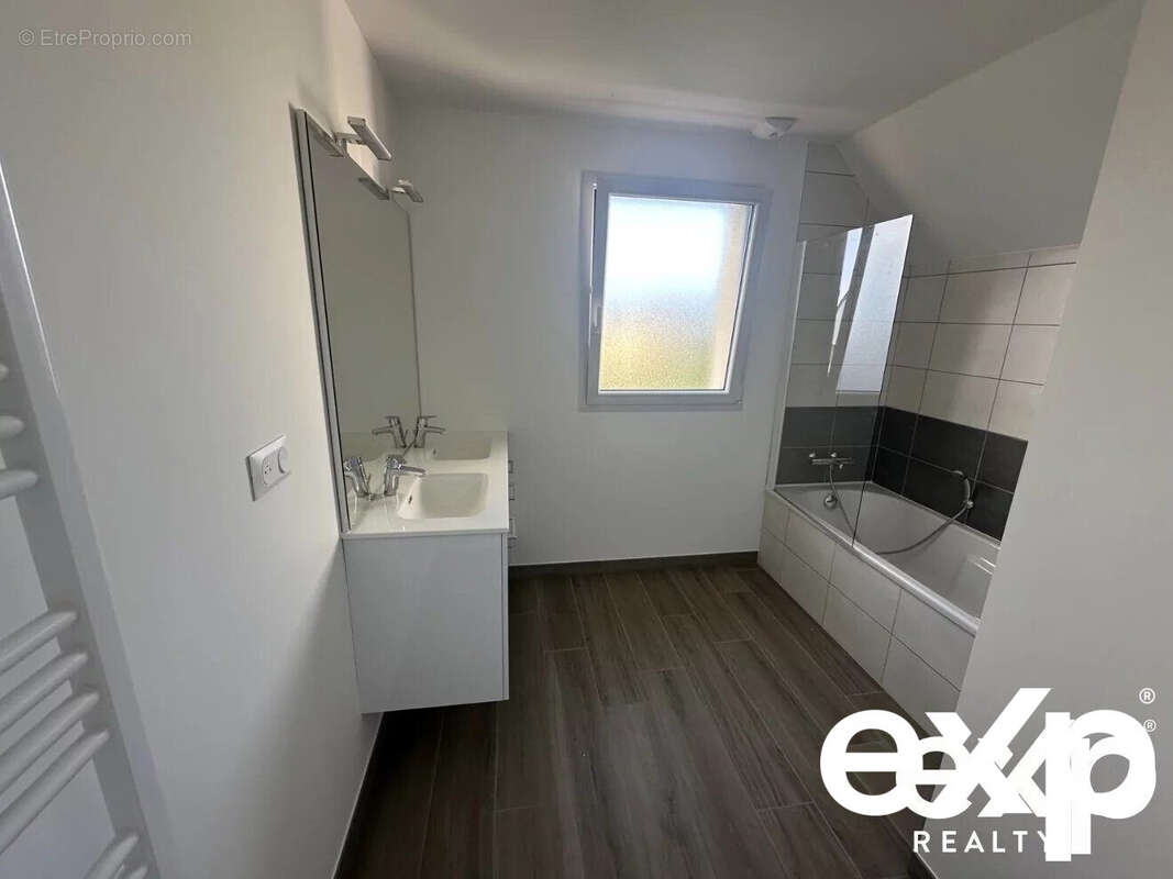 Maison à LA MEZIERE