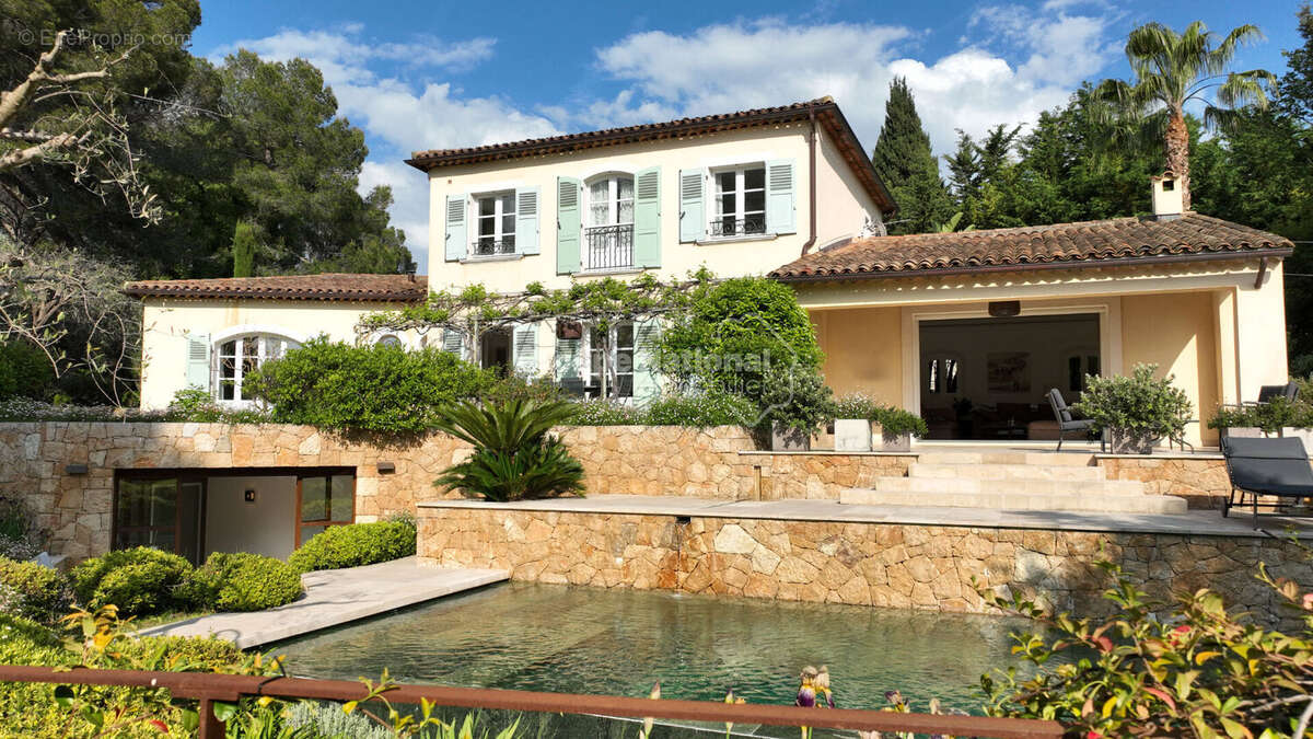 Maison à MOUGINS