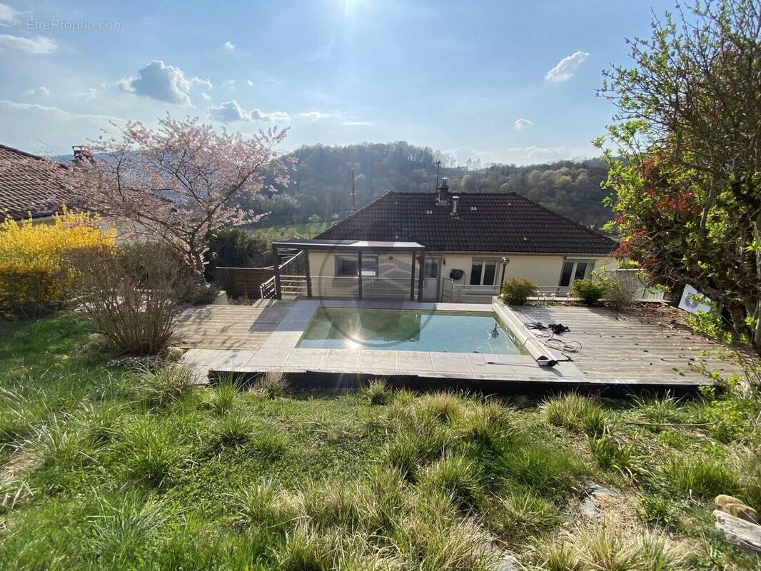 Maison à BAUME-LES-DAMES